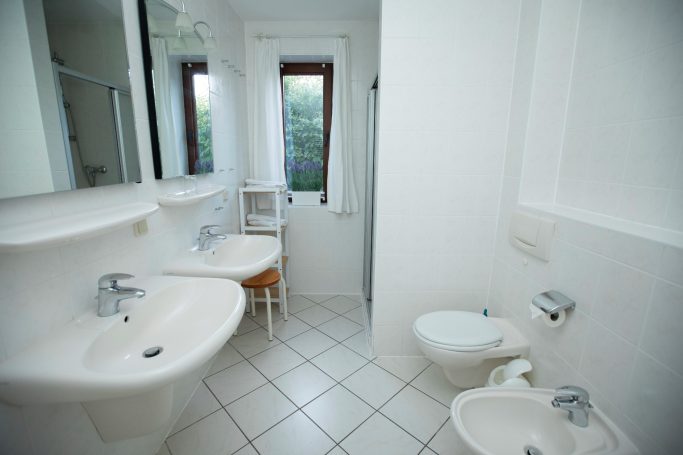 Wohnung Maximus Badezimmer EG Ferienhaus Lotz
Wohnung Maximus Badezimmer EG